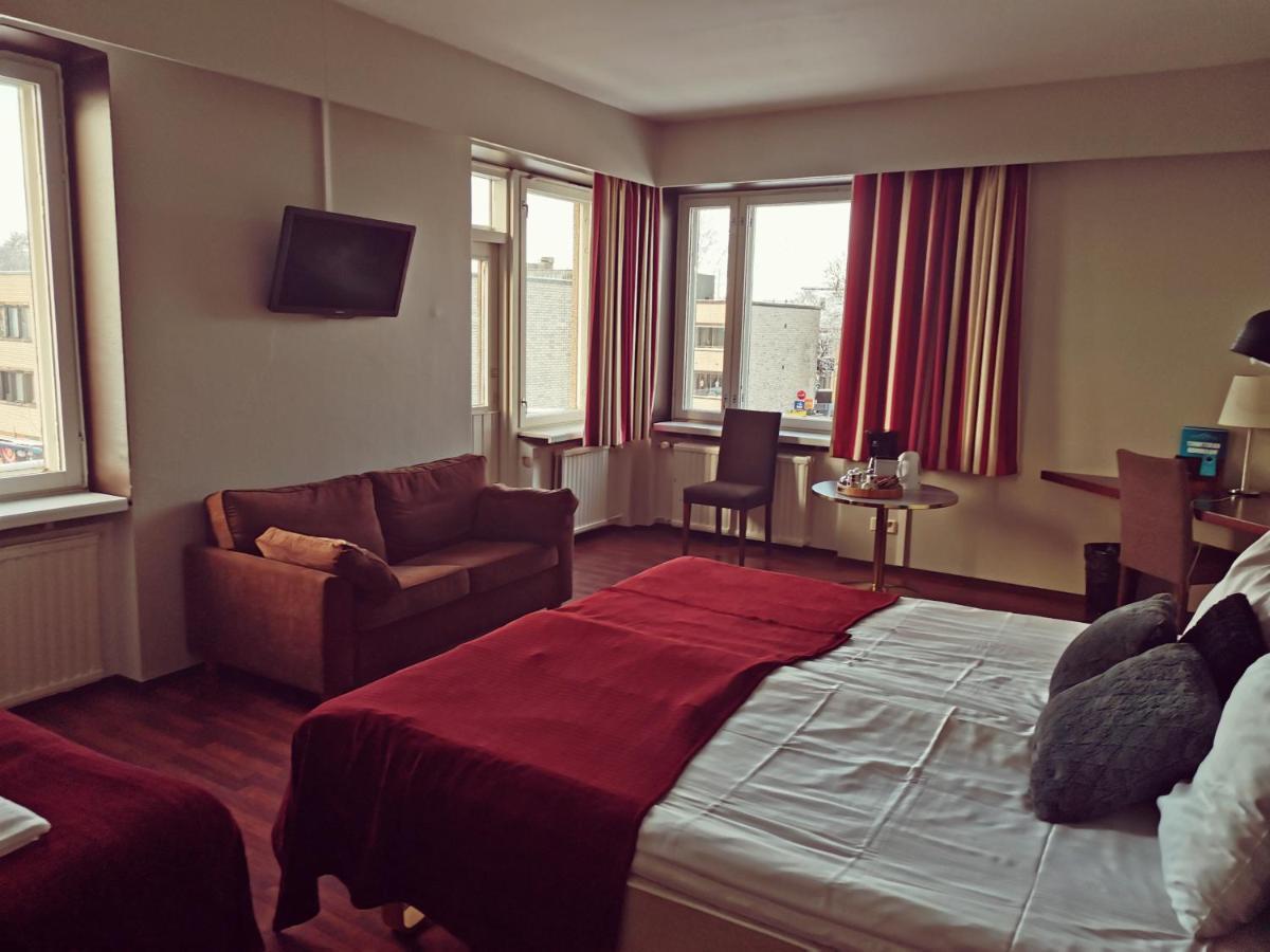 Haminan Seurahuone Hotel Buitenkant foto